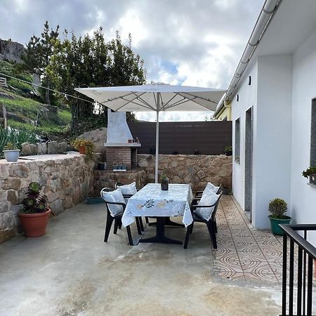 O Cobijo De Elva Villa Arou Exteriör bild