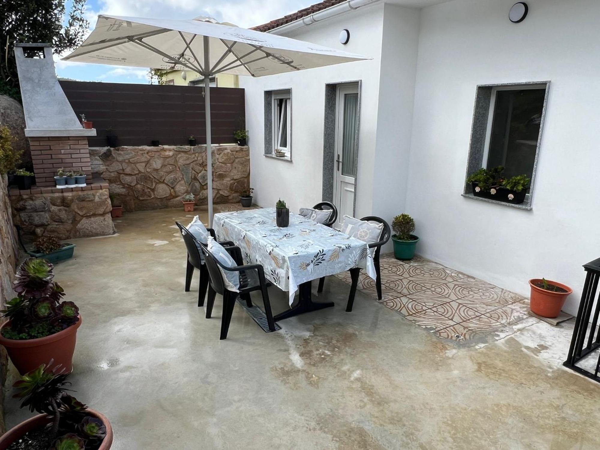 O Cobijo De Elva Villa Arou Exteriör bild