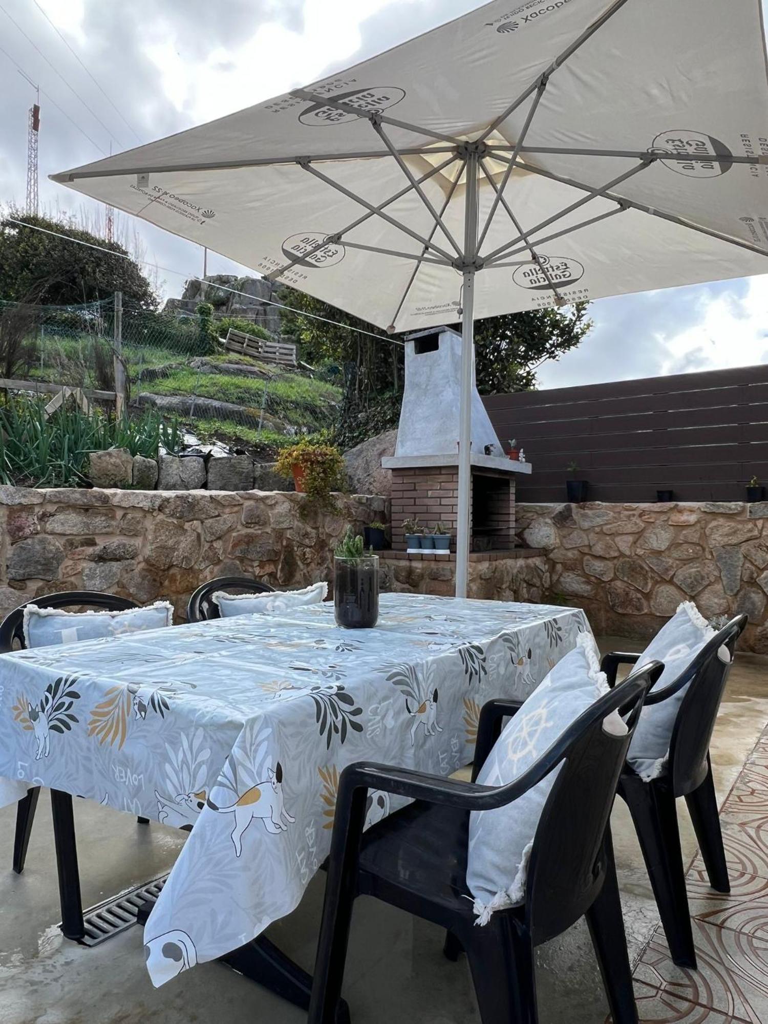 O Cobijo De Elva Villa Arou Exteriör bild