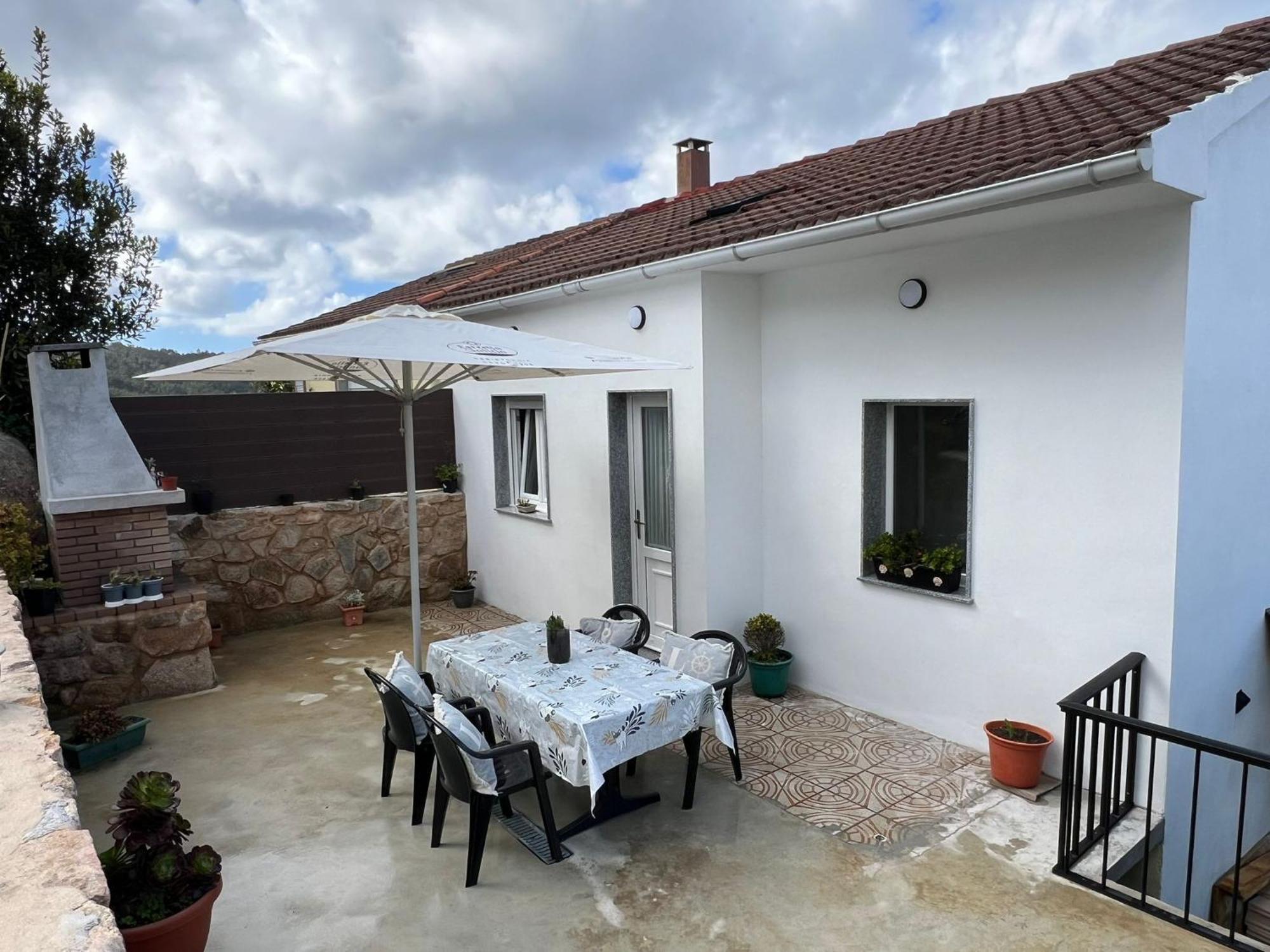 O Cobijo De Elva Villa Arou Exteriör bild